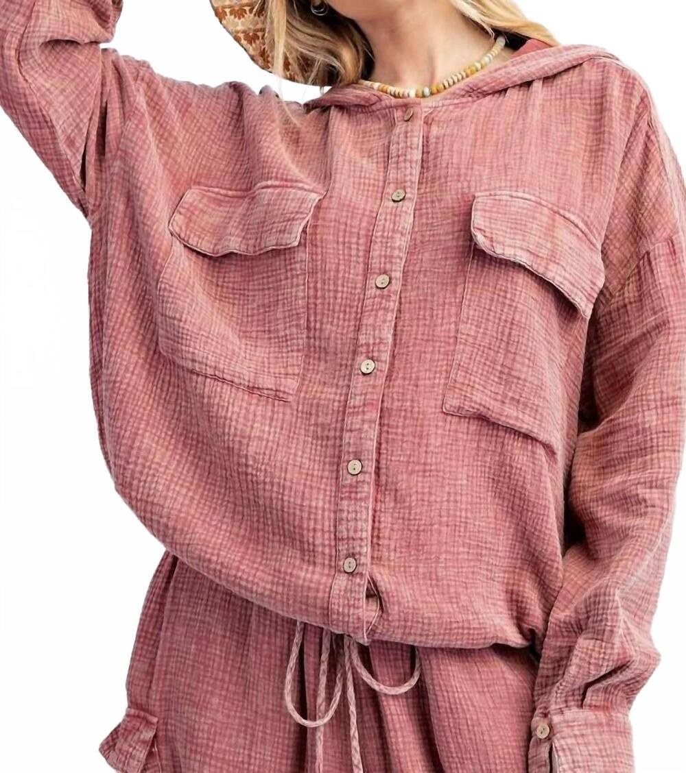 NEW EASEL button down cotton gauze hoodie in rasberry